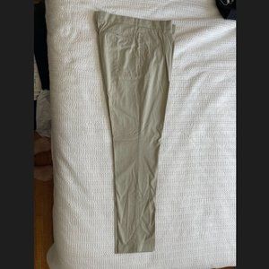 JCrew PLEATED TAPERED PANT IN ITALIAN COTTON PIQUÉ - Color: Stone - 34 x 34